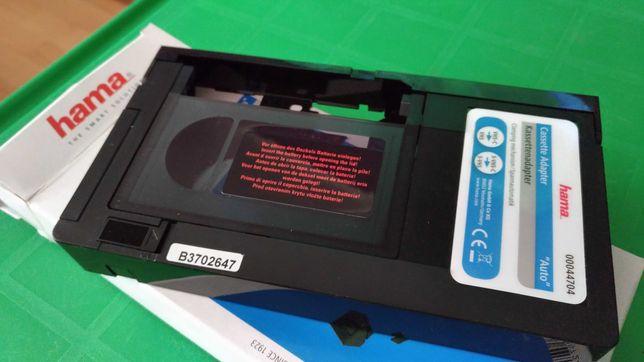 Adapter kaset VHS-C