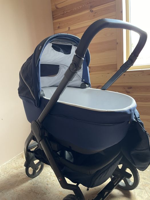 Коляска дитяча вживана чіко