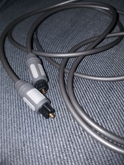 Kabel do cyfrowej transmisji dżwięku do kina domowego