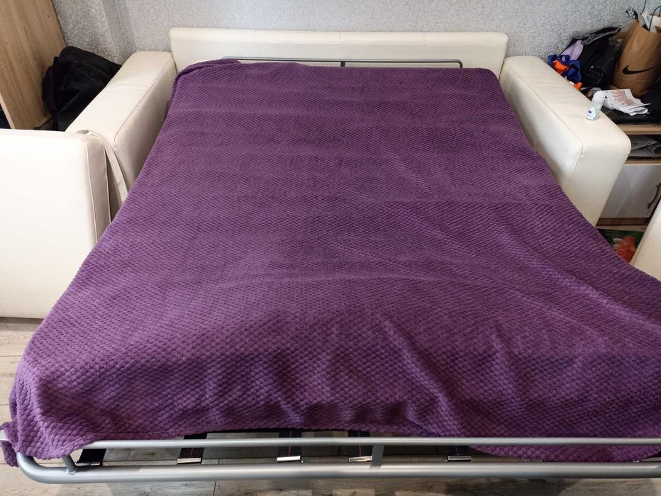 Шкіряний   диван