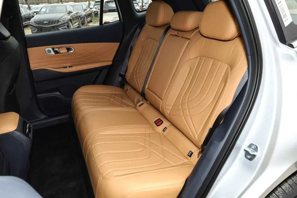Гібрид  GEELY GALAXY Starship 7 EM .  AUTOCHINA Кривий Ріг .