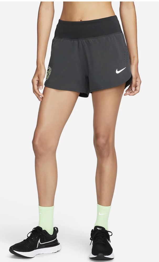 Шорты Nike размер L