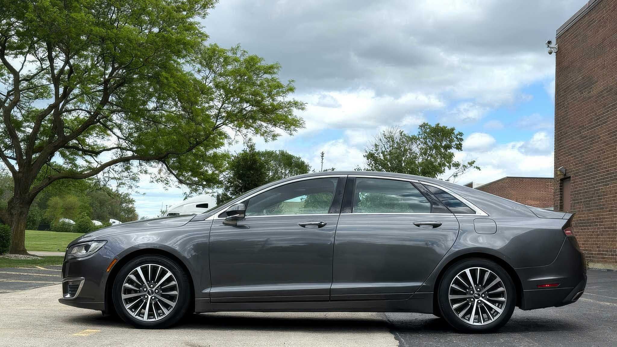 2018 Lincoln MKZ Select