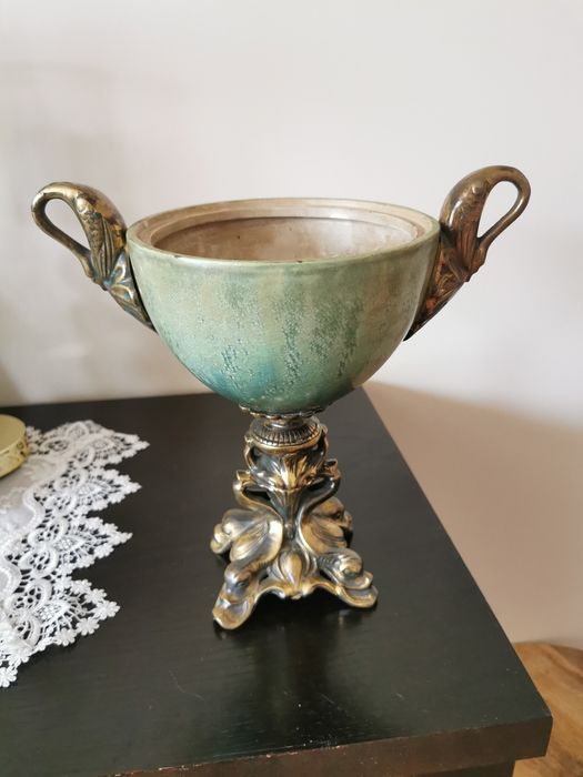 Zielona Żardiniera - patera okucia mosiężne wysokość 27 cm.