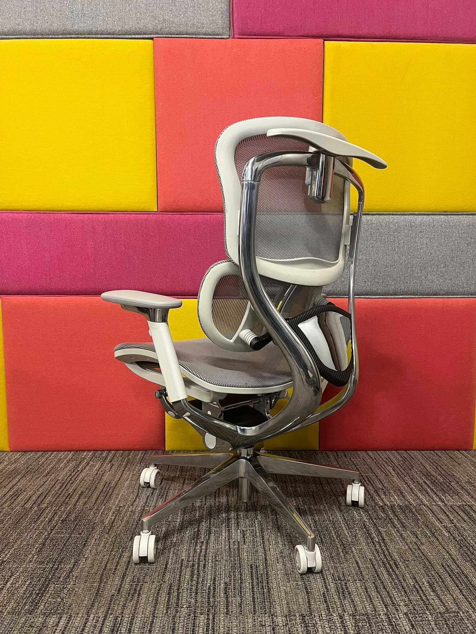 NOWY Fotel biurowy obrotowy ergonomiczny Ergoup Fly szary