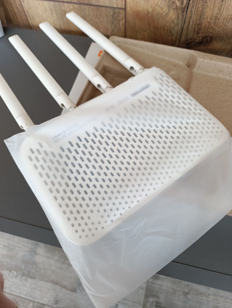 Продам роутер Xiaomi AC1200, WiFi router