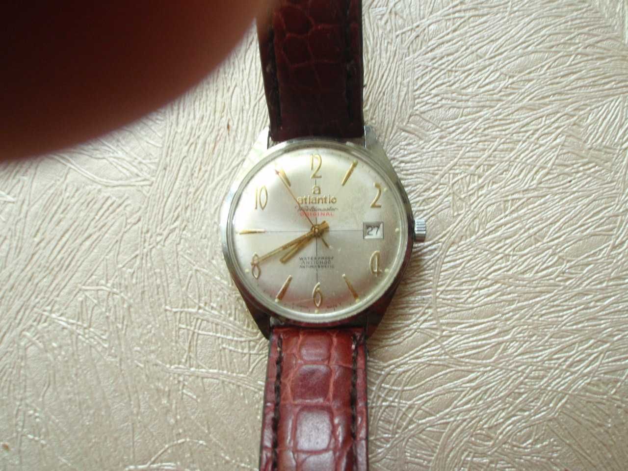 zegarek atlantic  worldmaster z datownikiem