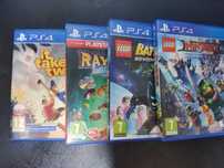 Zestaw 4 gier PS4 It takes two, Rayman, Batman, Lego ninajgo