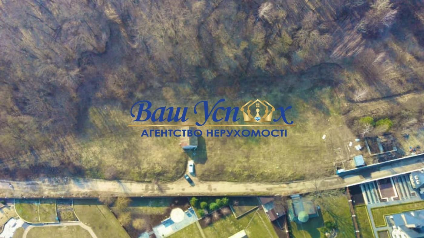 Продаж ділянки з село Плюті, район Конча-Заспа.Ділянка з озером