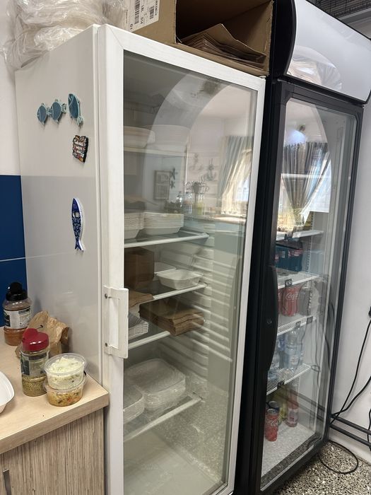 Lodówka gastronomiczna witryna