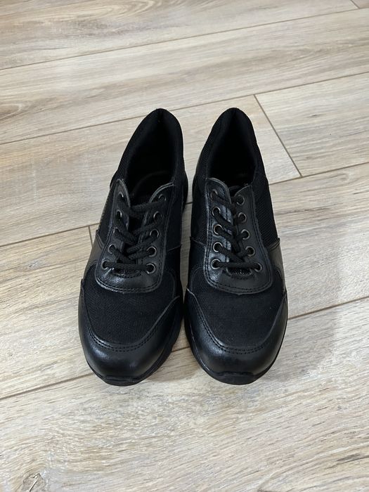 Тактичні жіночі кросівки 37 р.