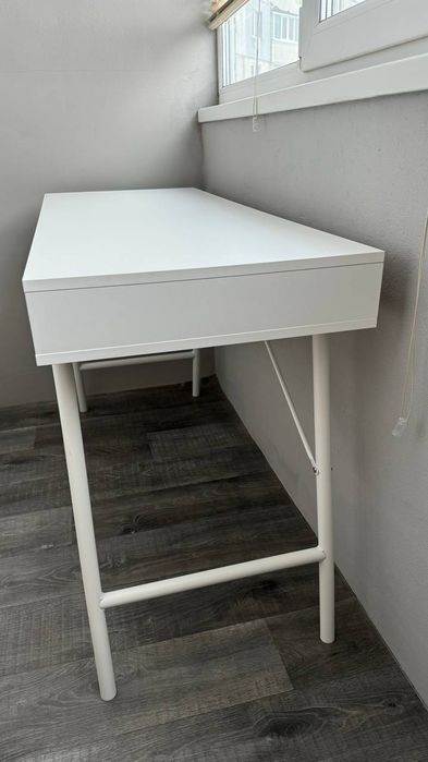 Стол компьютерный белый 2 ящика парта