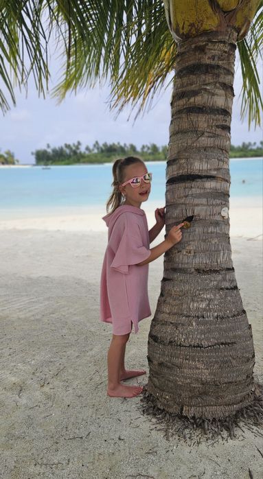 Ponczo  plażowe  kąpielowe róż  r 116/122 wyprz.