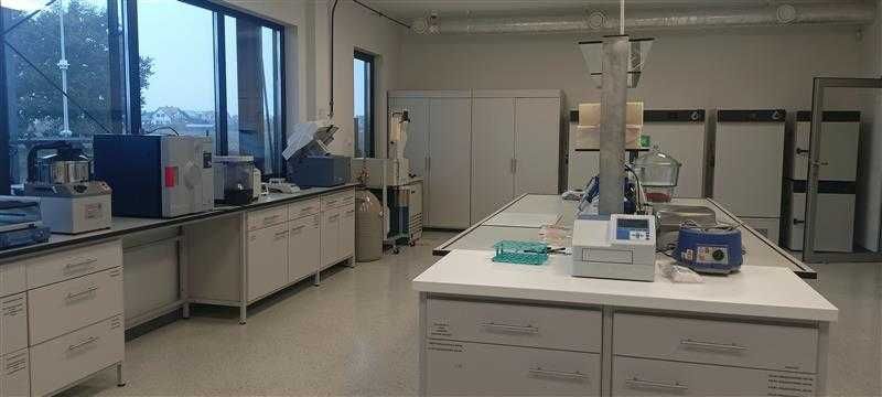 Wyposażenie laboratorium - urządzenia - w likwidacji maj 2026