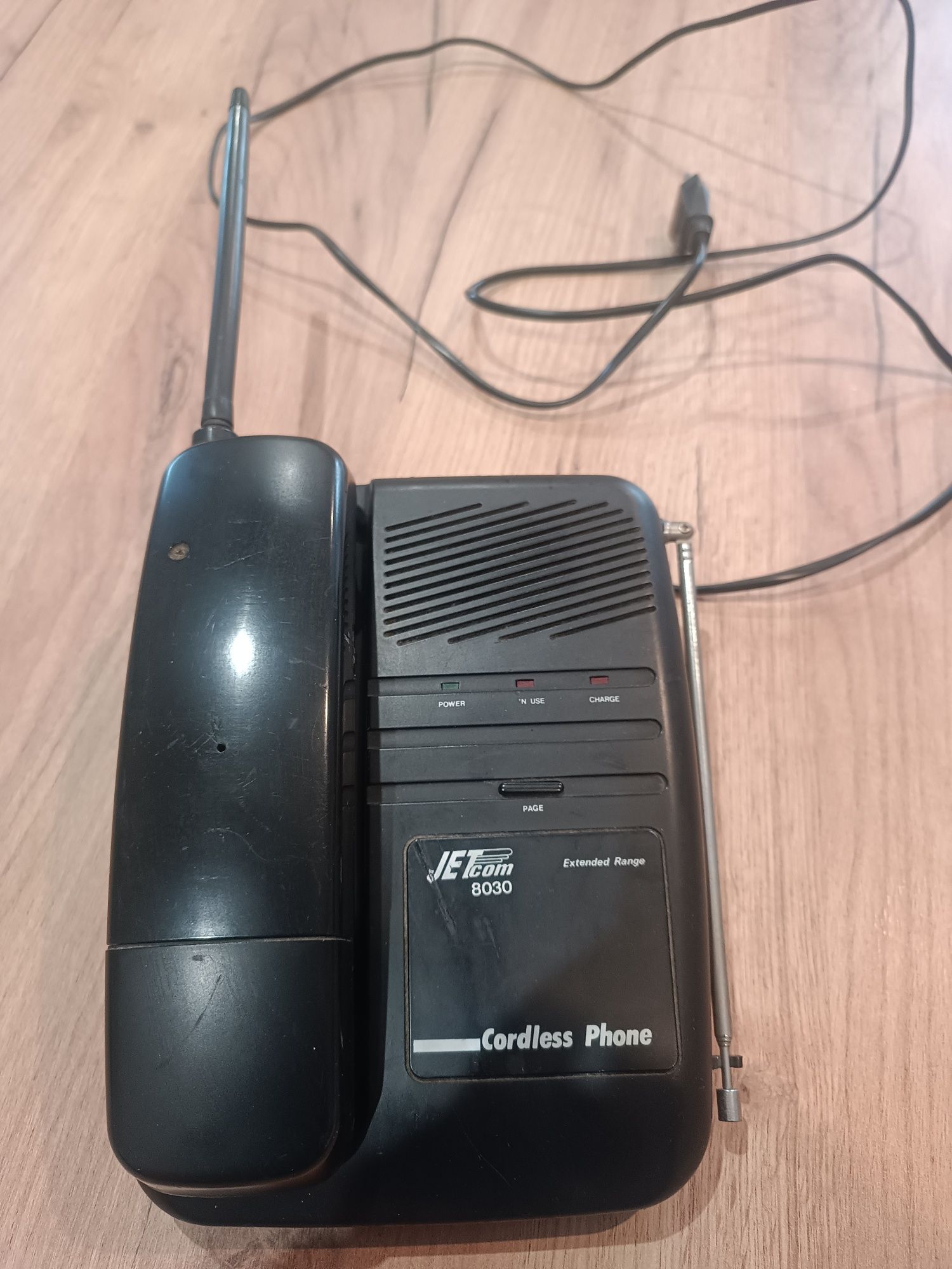Telefon stacjonarny bezprzewodowy retro