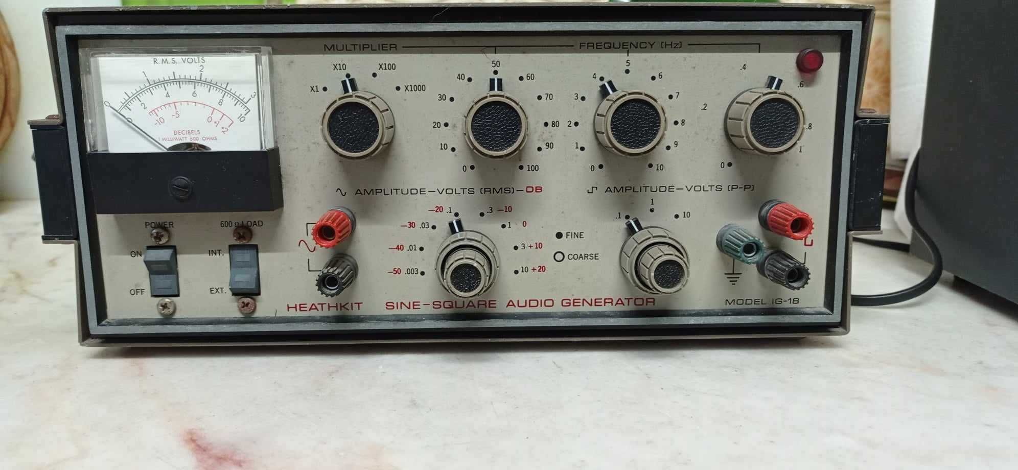 Heathkit Sine-Square Audio Generator IG-18