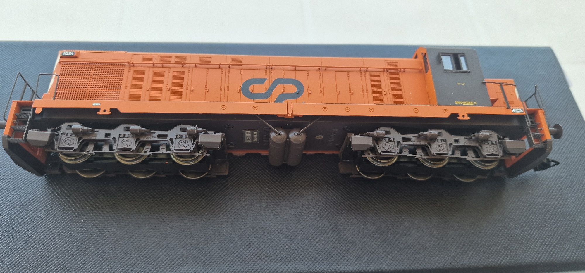 Locomotiva latão  nova em caixa cp original lindissima.