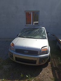 Разборка Ford Fusion 1,4i AVT, продаж б/в запчастин.