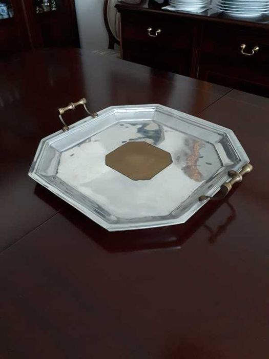 Tabuleiro estanho para mesa