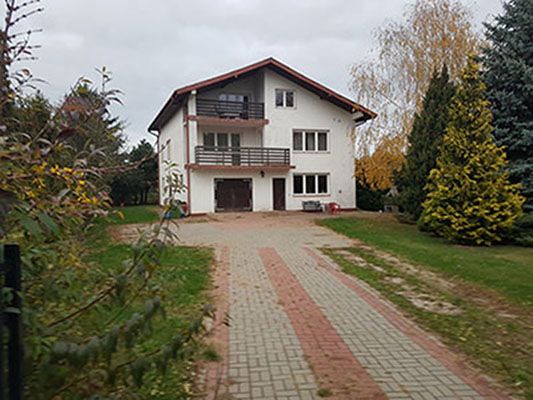 Pokoje dla pracowników (lub cały dom)