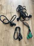 Cztery przewody - kable  EURO-EURO oraz dwa przewody VGA-VGA