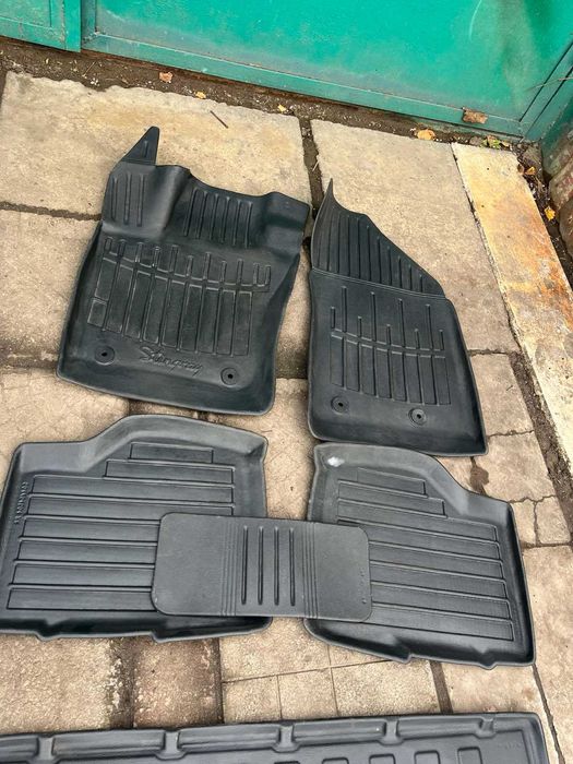 Гумові коврики в салон Джип Compass