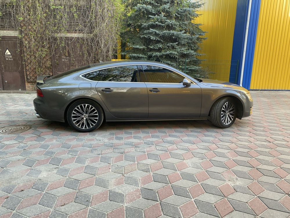 Продам комплекти диски с резиной на Ауди А7
