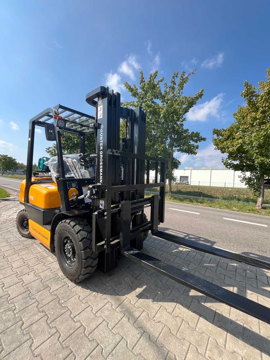 Nowy wózek widłowy 2,5T duplex Gunter Grossmann. Silnik Kubota. LPG