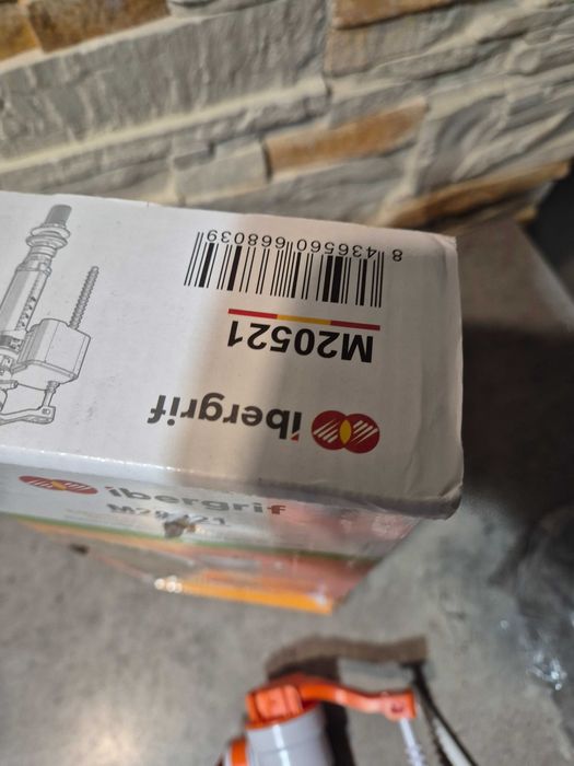 zawór napełniający do spłuczek Ibergrif