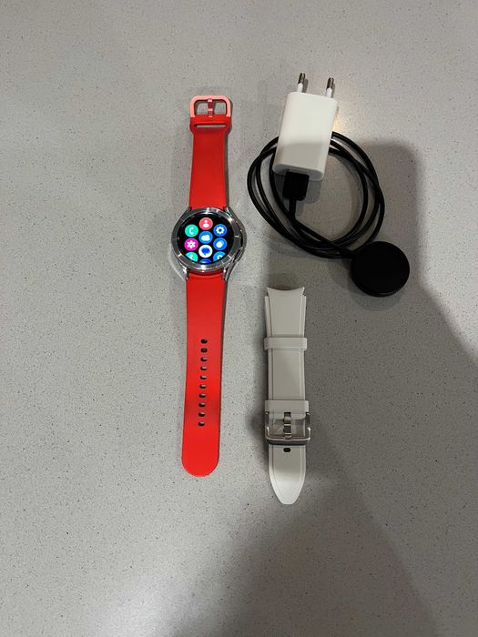 Samsung Galaxy A72 (256 GB) + Samsung Galaxy Watch 4 Classic