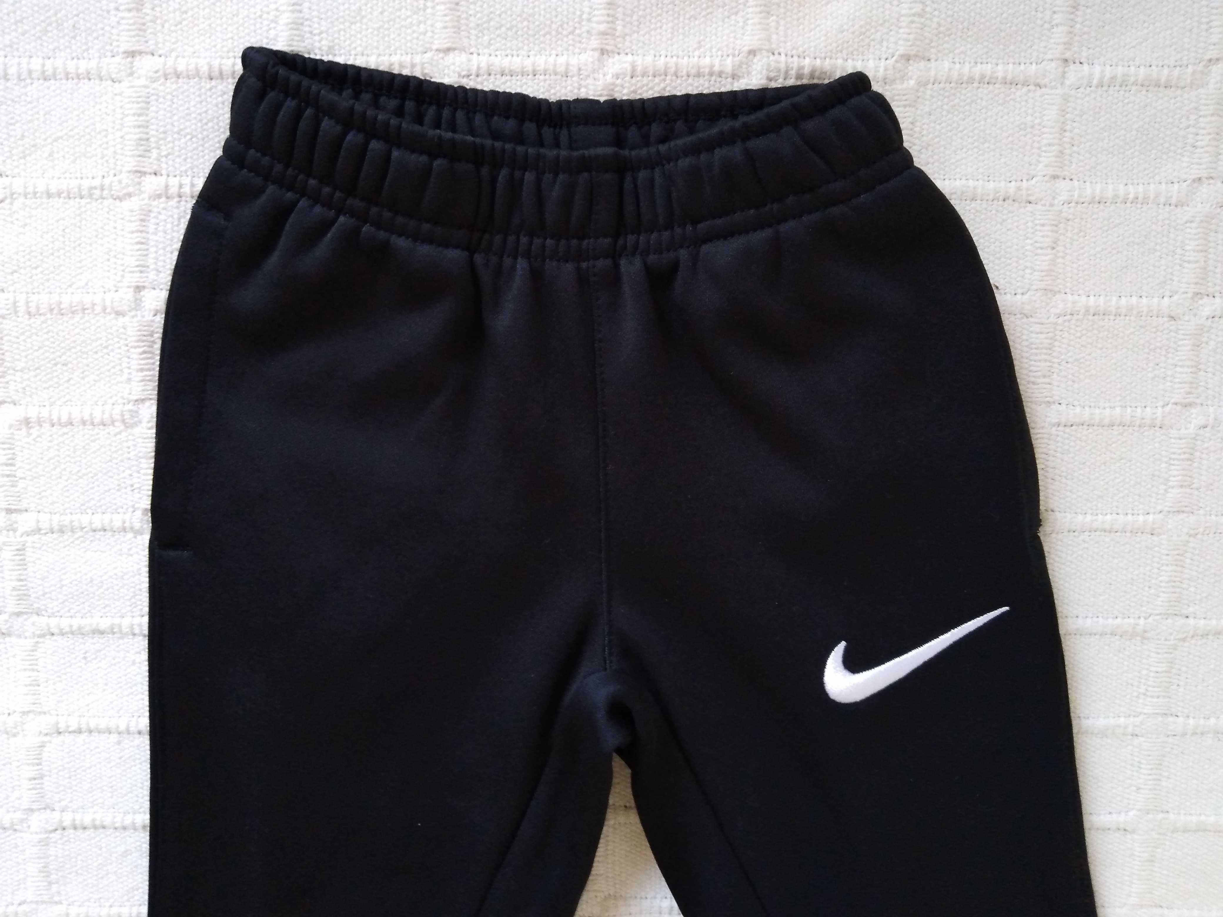 Calças Fato Treino Nike Dri-Fit Negras 1-2 Anos