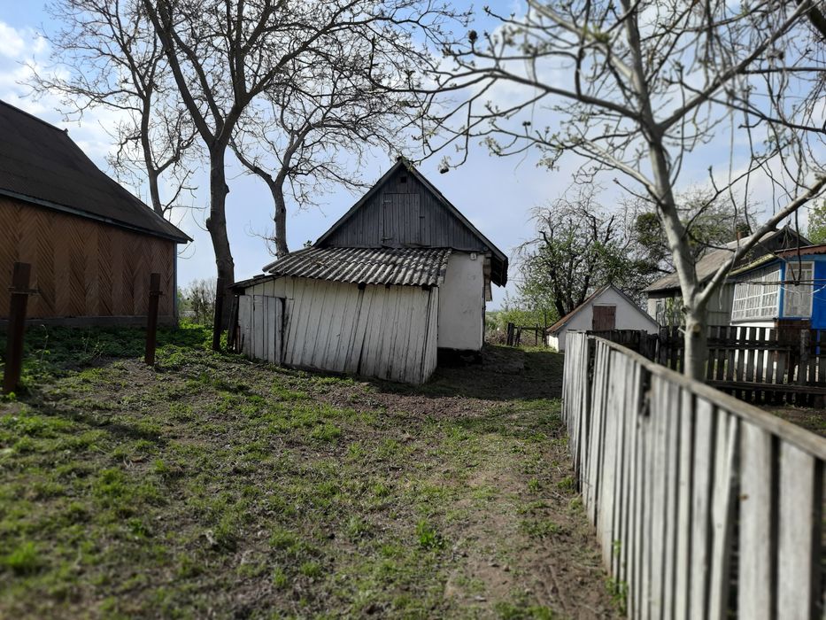 Продам будиннк  в с Яроповичі.