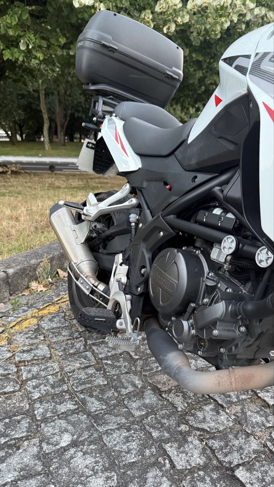 Moto TRK Benneli 250