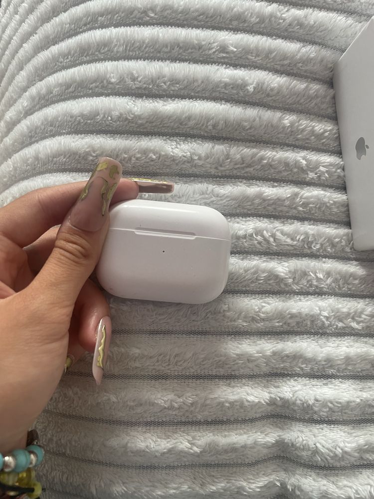Airpods pro apple