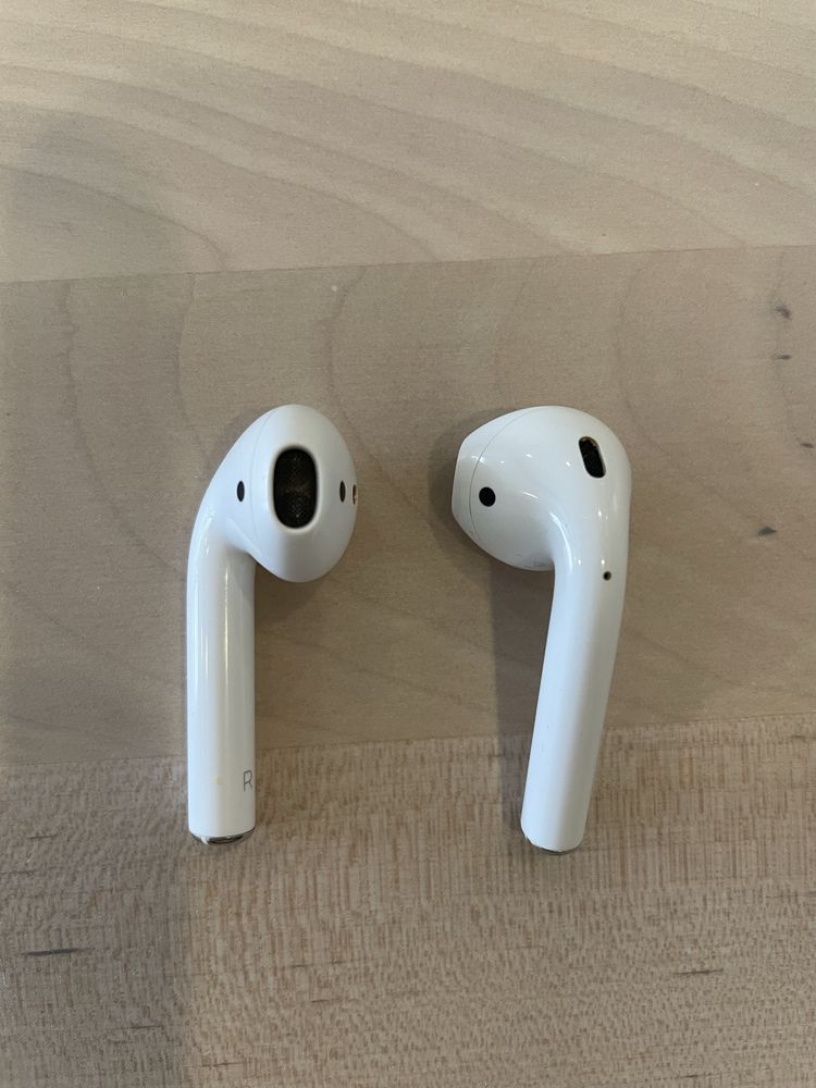 AirPods (2nd generation) 2019