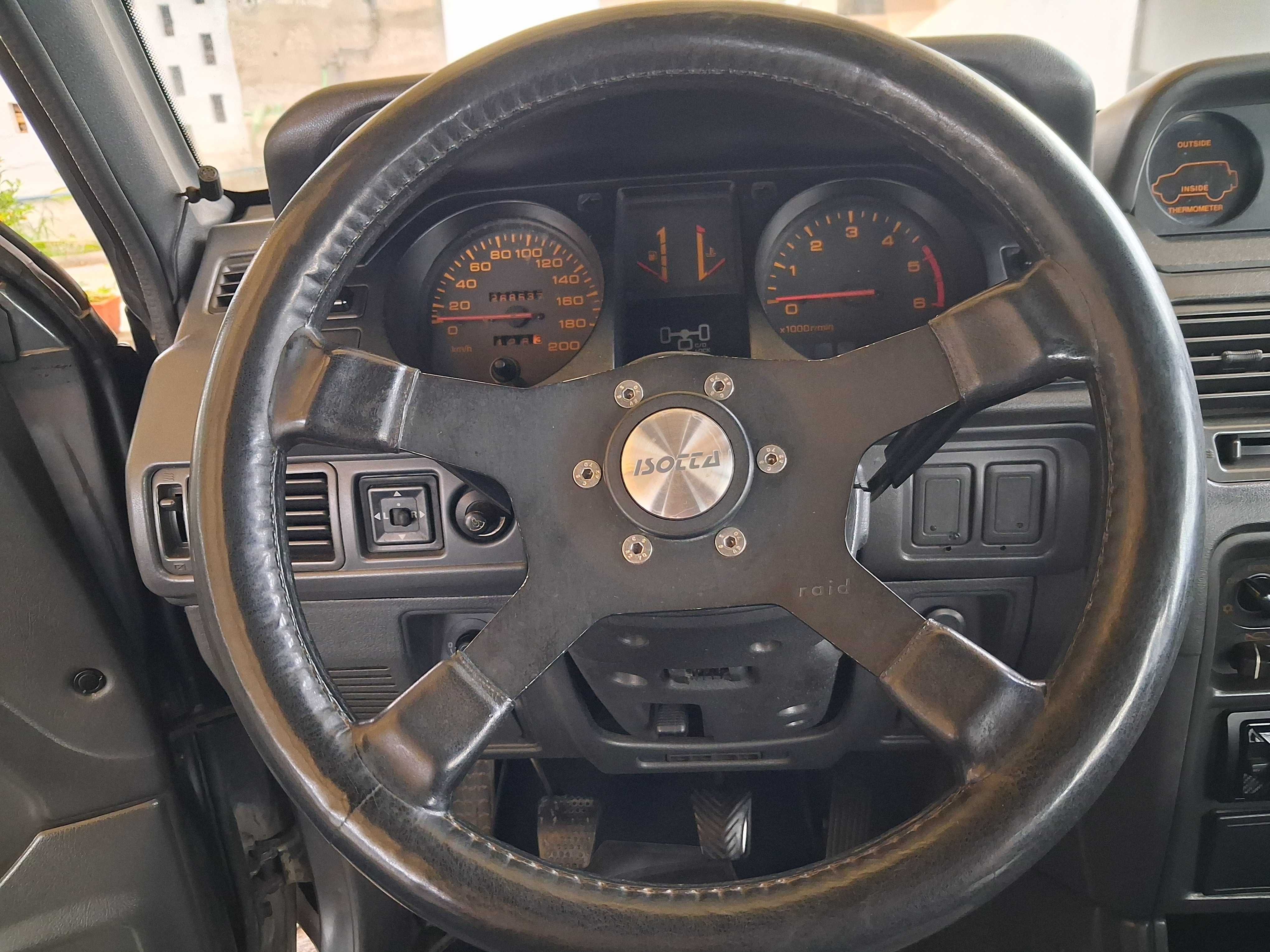 Mitsubishi Pajero 2.5
