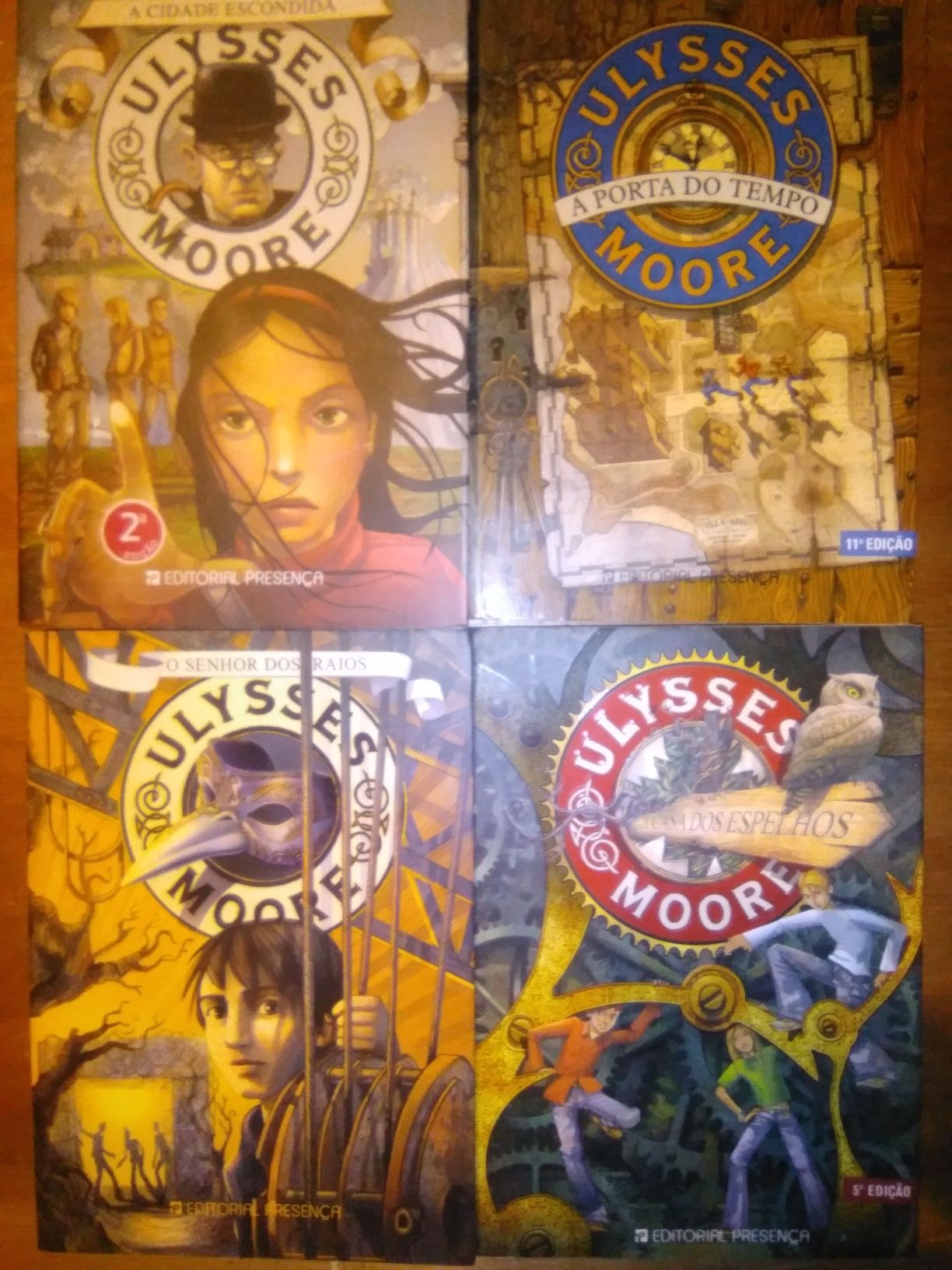 Livros da colecção Feras e Heróis- Arachinid e da coleção Ulysses Moor
