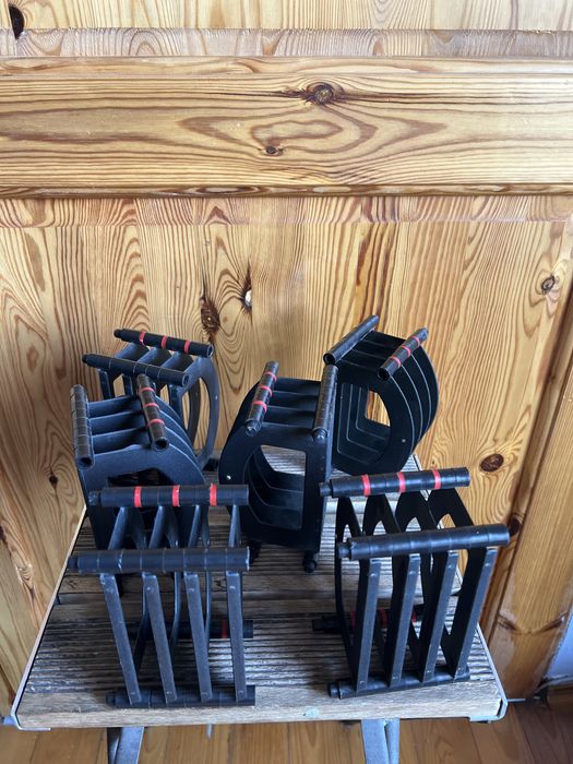 Sprzedam box do kaset magnetofonowych.