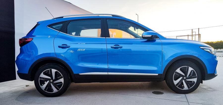 MG ZS EV 72.6 kWh Luxury