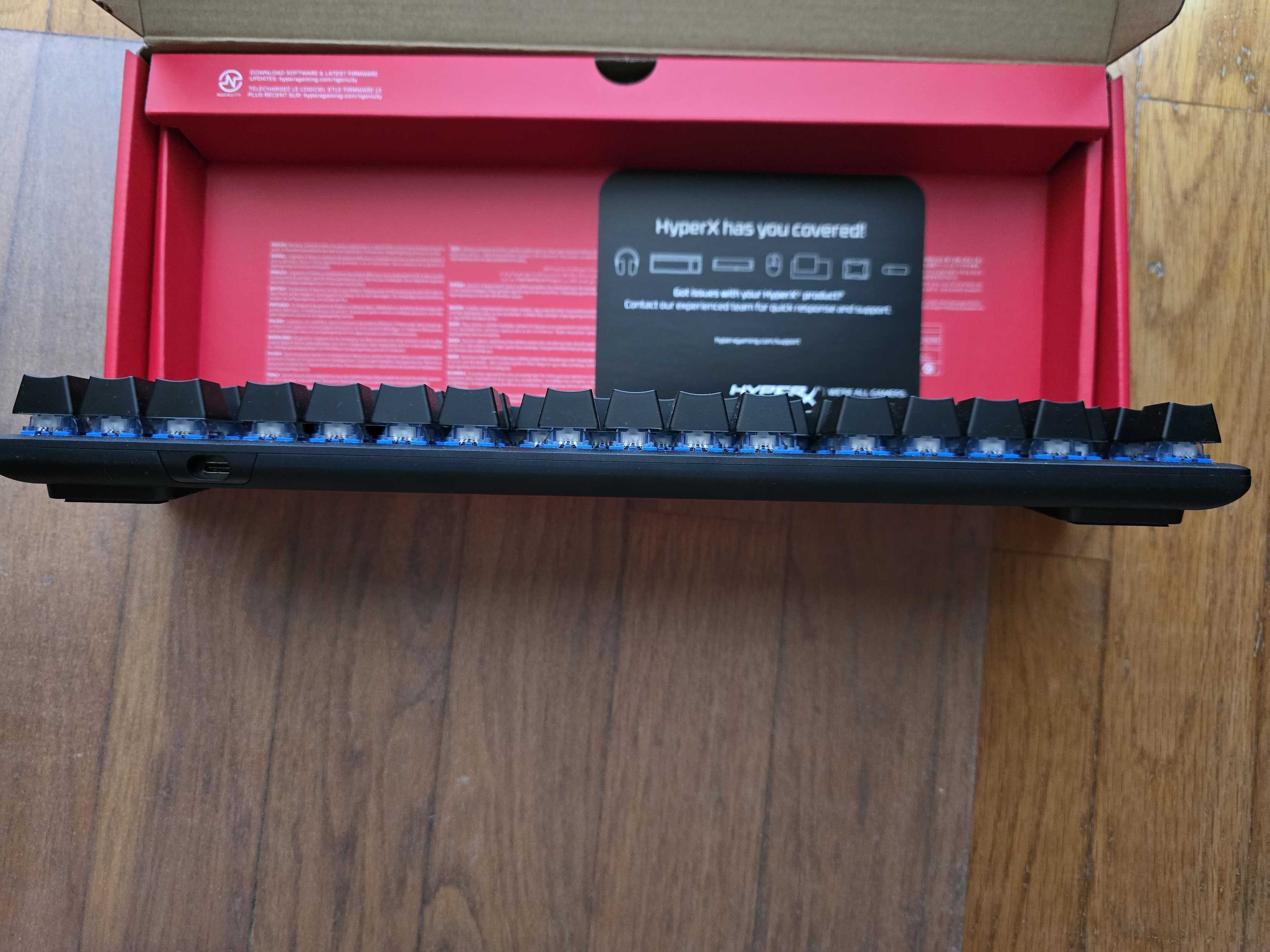 Teclado HyperX Alloy Origins Core (Switches HyperX Blue Clicky)