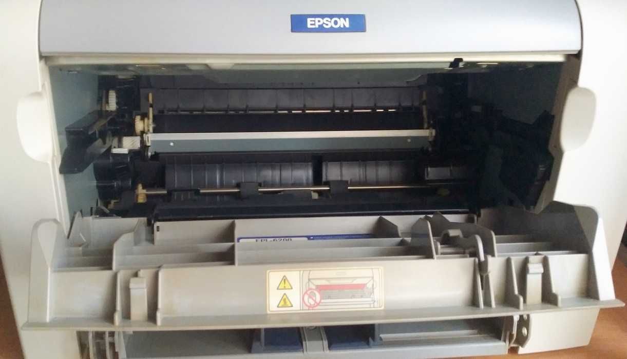 Принтер Лазерный — EPSON EPL-6200 (надо менять чернила/тонер)