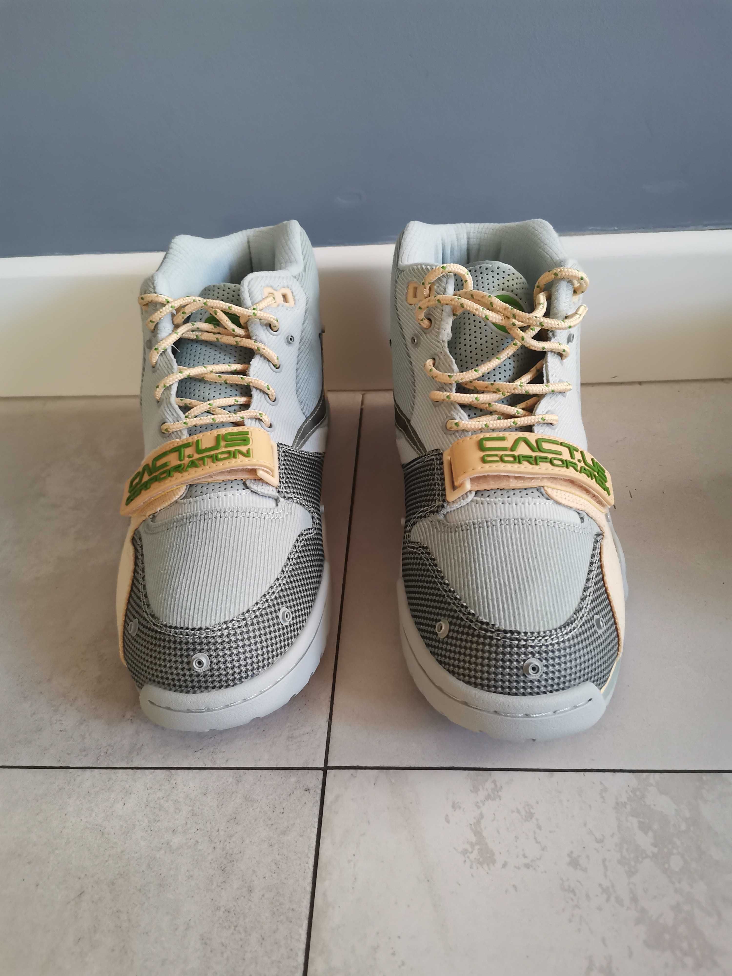 NIKE Travis Scott x Air Trainer 1 SP Grey Haze rozm. 42,5 Unikat