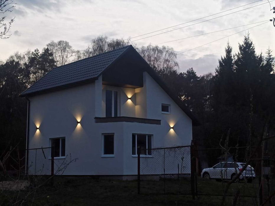 Продається дачний будинок біля лісу, 8 соток