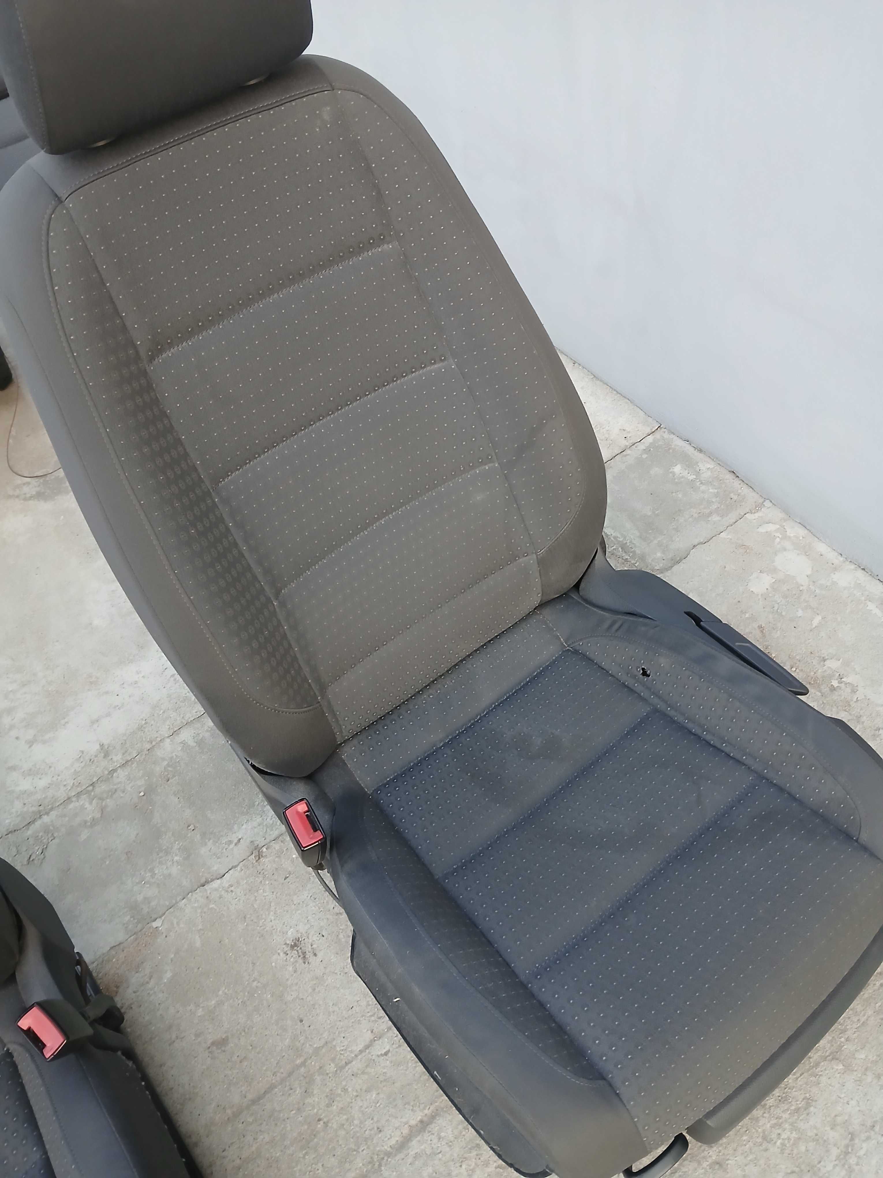 vw touran komplet foteli 7 osobowe