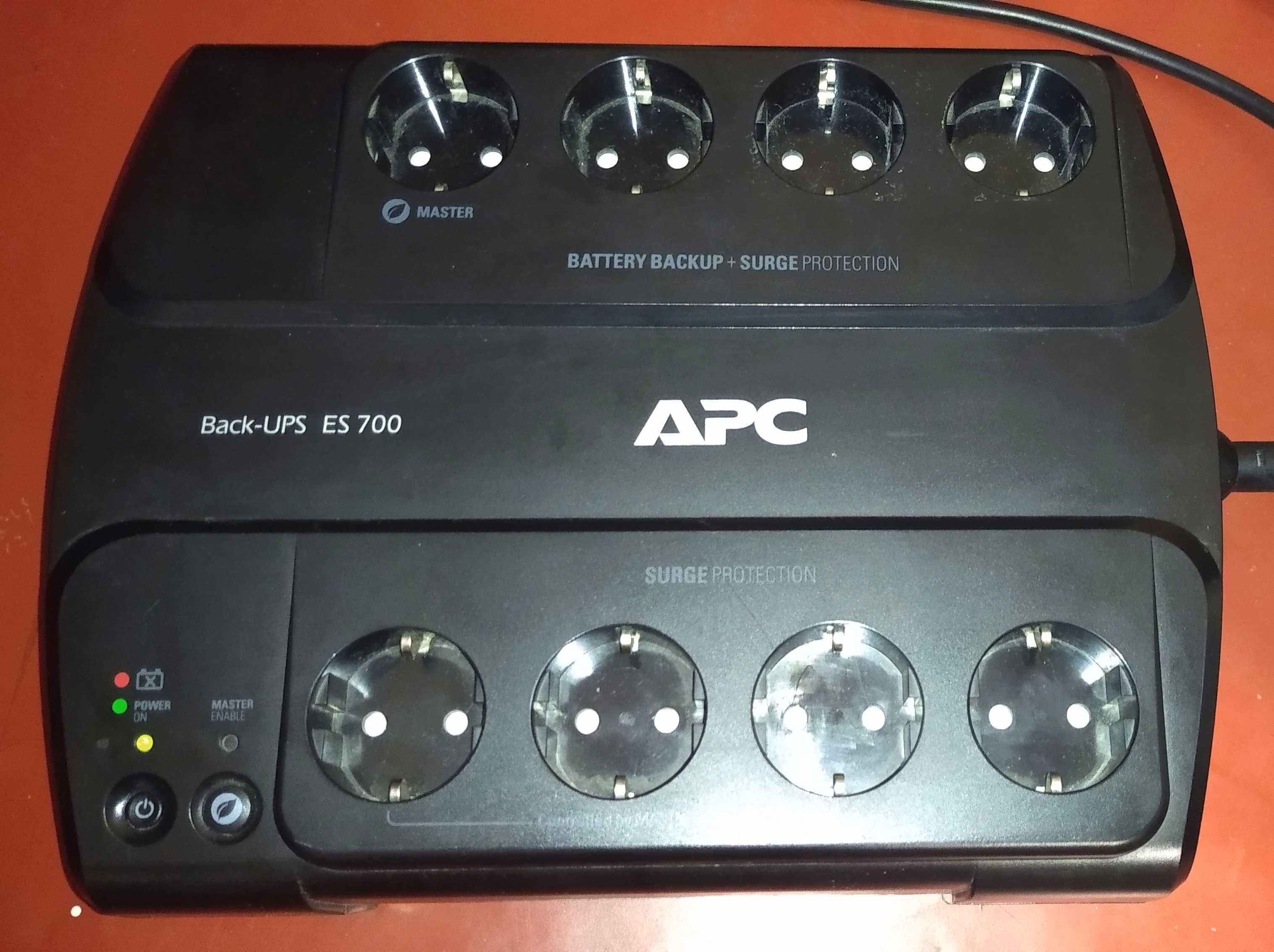 ИБП / Бесперебойник / Стабилизатор APC Back-UPS ES 700