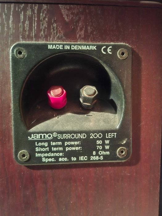Colunas som Jamo 7.7 Dinamarquesas coluna central e satelites Excelent