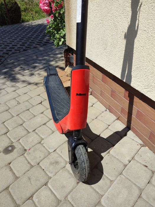 Hulajnoga elektryczna Jdbug