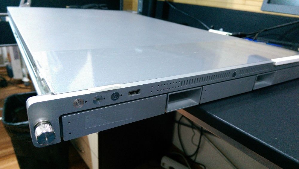 Apple Server Xserve (новый) - Apple XServer X Server