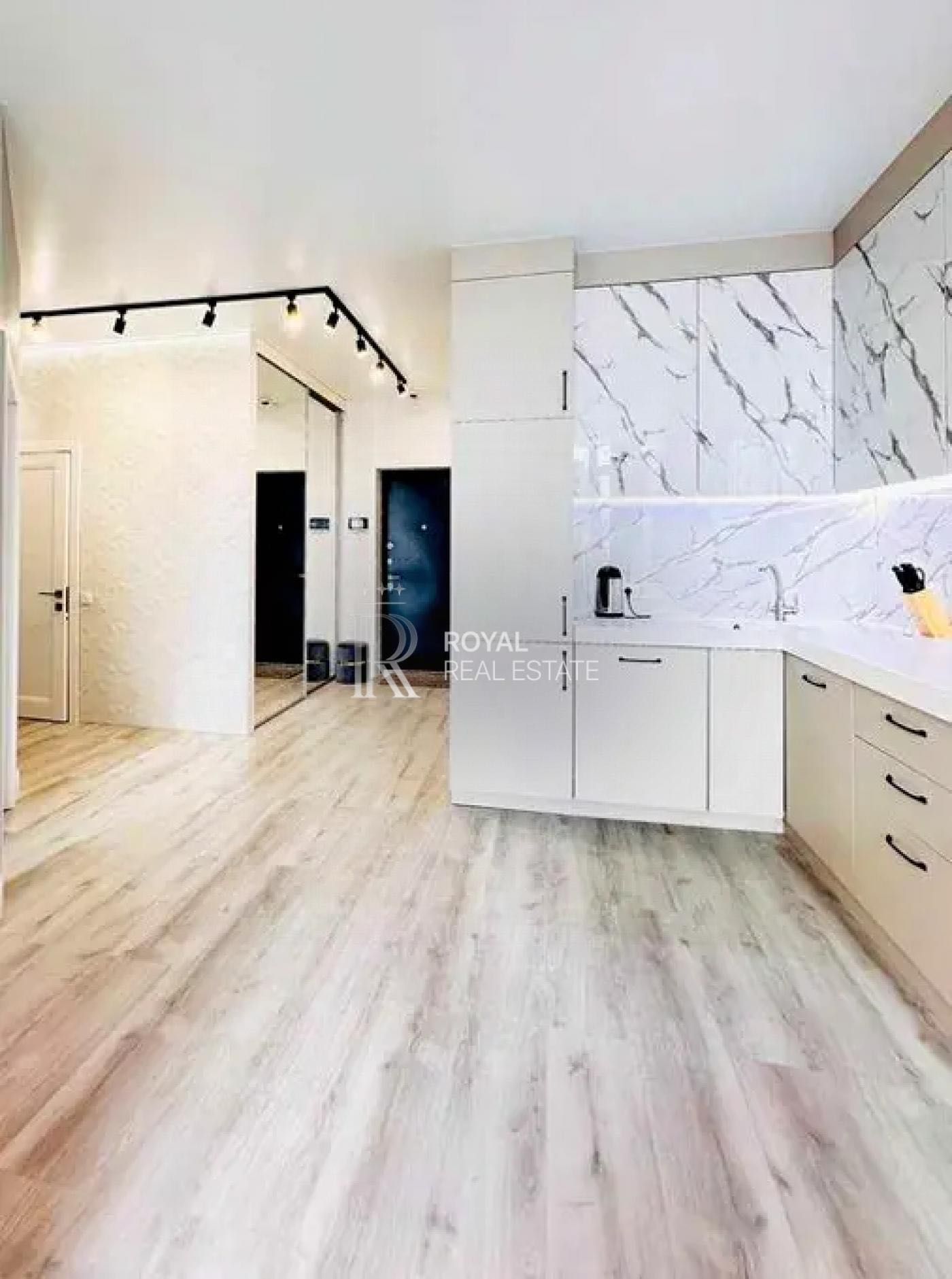 Аренда квартиры Киев 3к 90м2 Печерский Центр