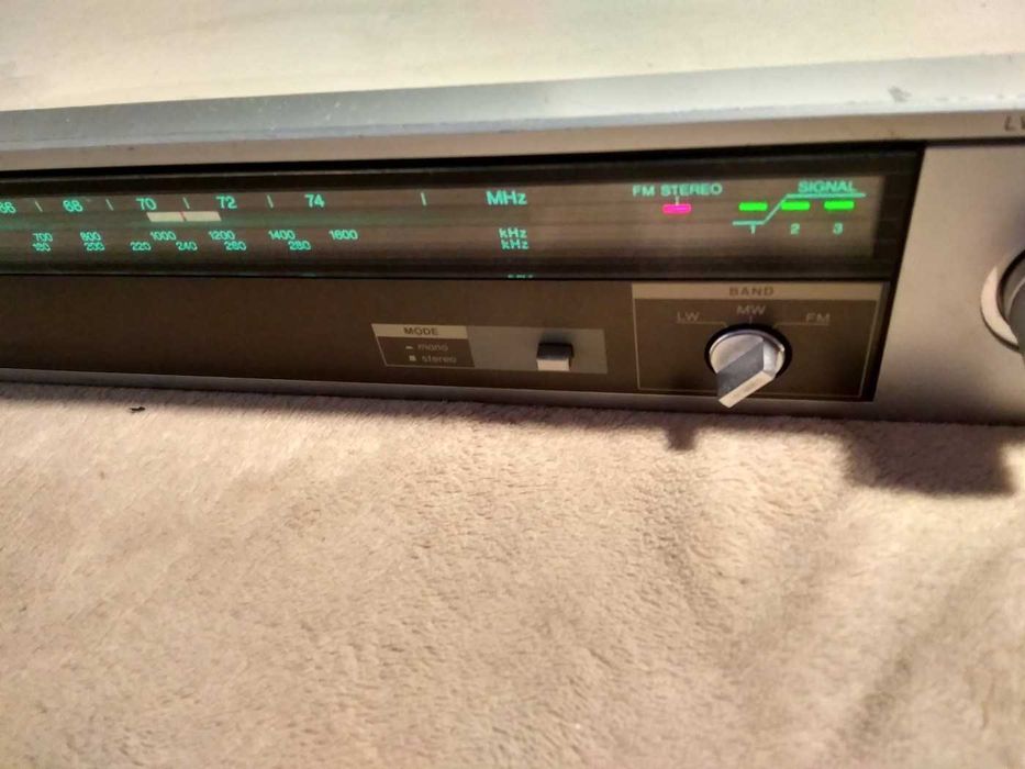 tuner radiowy  Sanyo  JT 300L  - działa